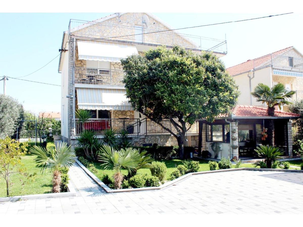 Kaštela Apartments Robert מראה חיצוני תמונה