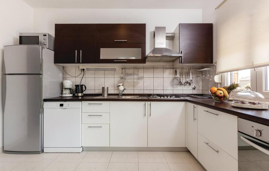 Kaštela Apartments Robert מראה חיצוני תמונה